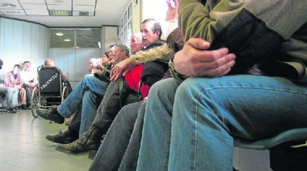 Canary Island hospital waiting list