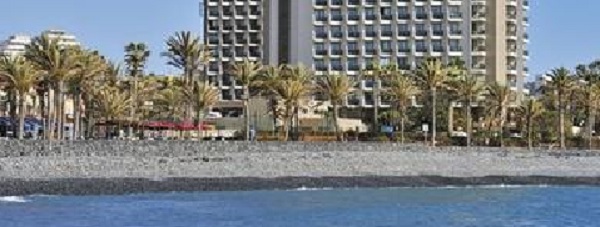 playa-centro-comercial-veronicas-tenerife-shark-2013